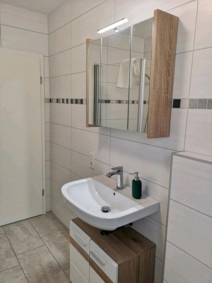 Modern Wohnen I Parkplatz I Wlan I Netflix I Balkon I 6 Schlafplaetze Apartment Bad Oeynhausen Exterior photo